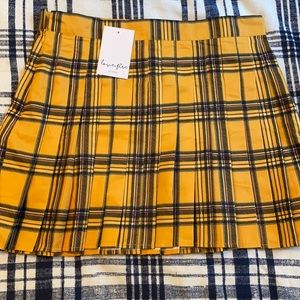 NWT yellow plaid skirt